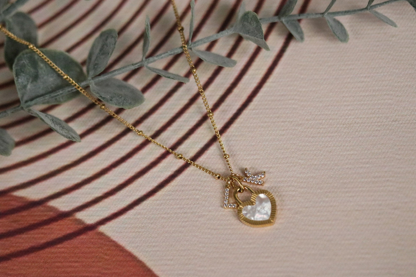 Gold Mum Initial Necklace, Stainless Steel Initial Necklace, Personalised Gift for Mother Daughter, Gold Alphabet Necklace, Birthday Gift
