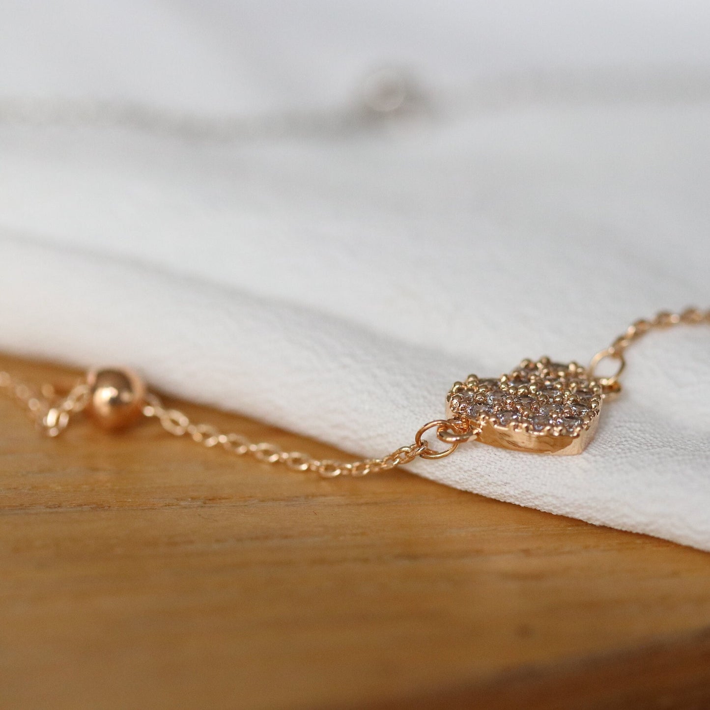 Mother Daughter Triple Heart Bracelet Set, Personalised CZ Pave Love Heart Bracelet for Mum/Sister/Friend/Bridesmaid/Graduation Gift for Her