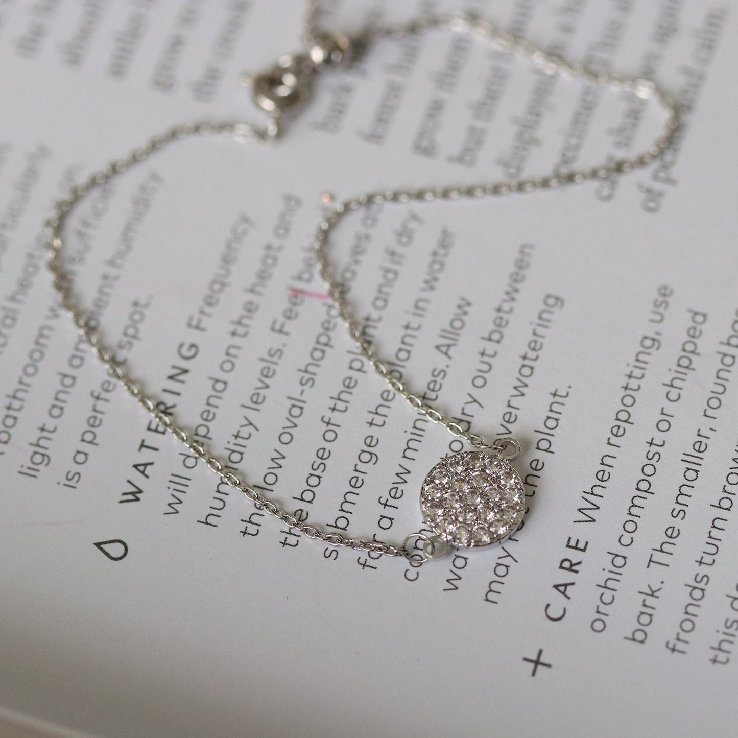 Mother Daughter Circle Bracelet Set, Personalised CZ Pave Round Pendant Bracelet for Mum/Sister/Friend/Bridesmaid/Graduation, Gift for Her