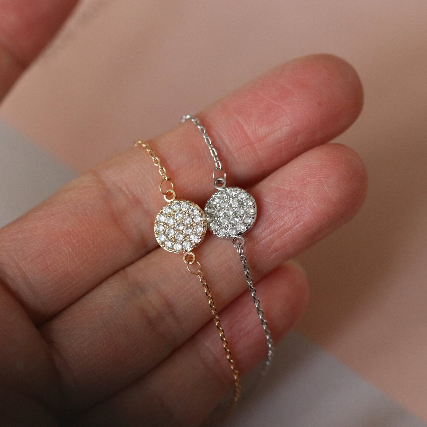Mother Daughter Circle Bracelet Set, Personalised CZ Pave Round Pendant Bracelet for Mum/Sister/Friend/Bridesmaid/Graduation, Gift for Her