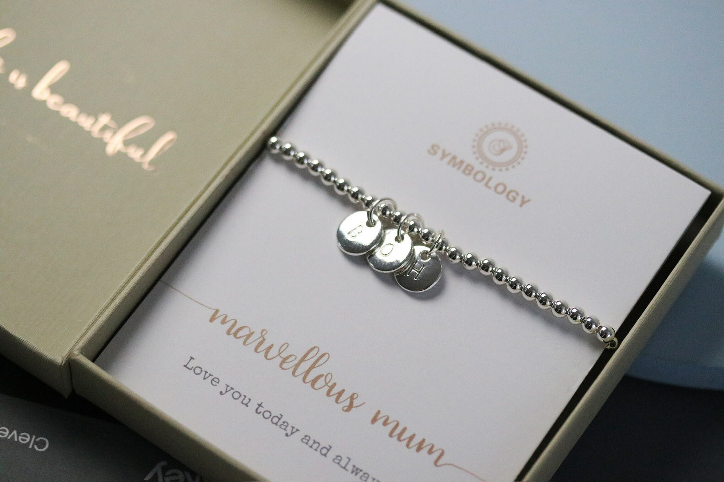Personalised Silver Initial Mum Bracelet, Silver Beaded Elastic Granny Bracelet, Gift for Mum, Birthday Gift for Her, Minimalist Bracelet