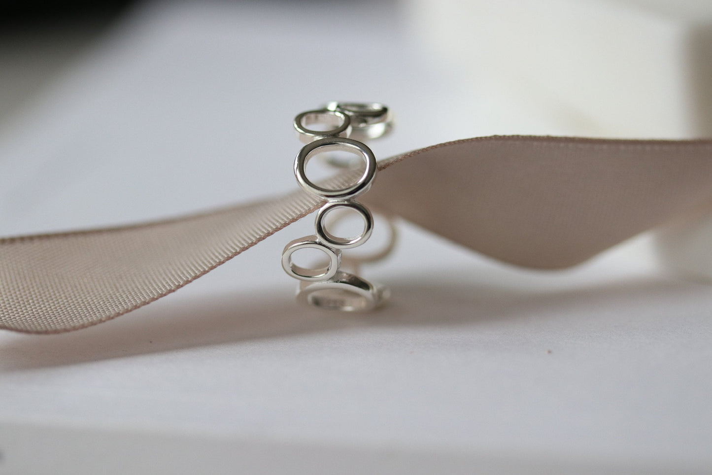 Sterling Silver Open Bubble Ring, Delicate Ball Ring Band, Minimalist Geometric Design, Stacking Rings, Gift for Her, Adjustable Size 7 8 9
