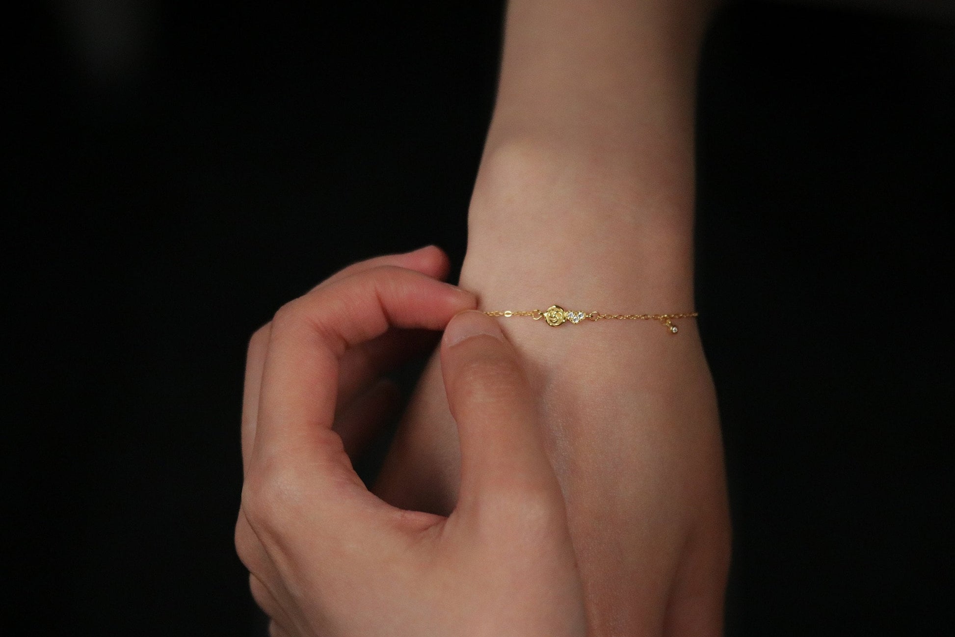Soul Sister Rose Bracelet Set, Minimalist Tiny Rose Bracelet for Sister, 925 Silver Stacking Sis Bracelet, Christmas Gift for Her, Gold Rose