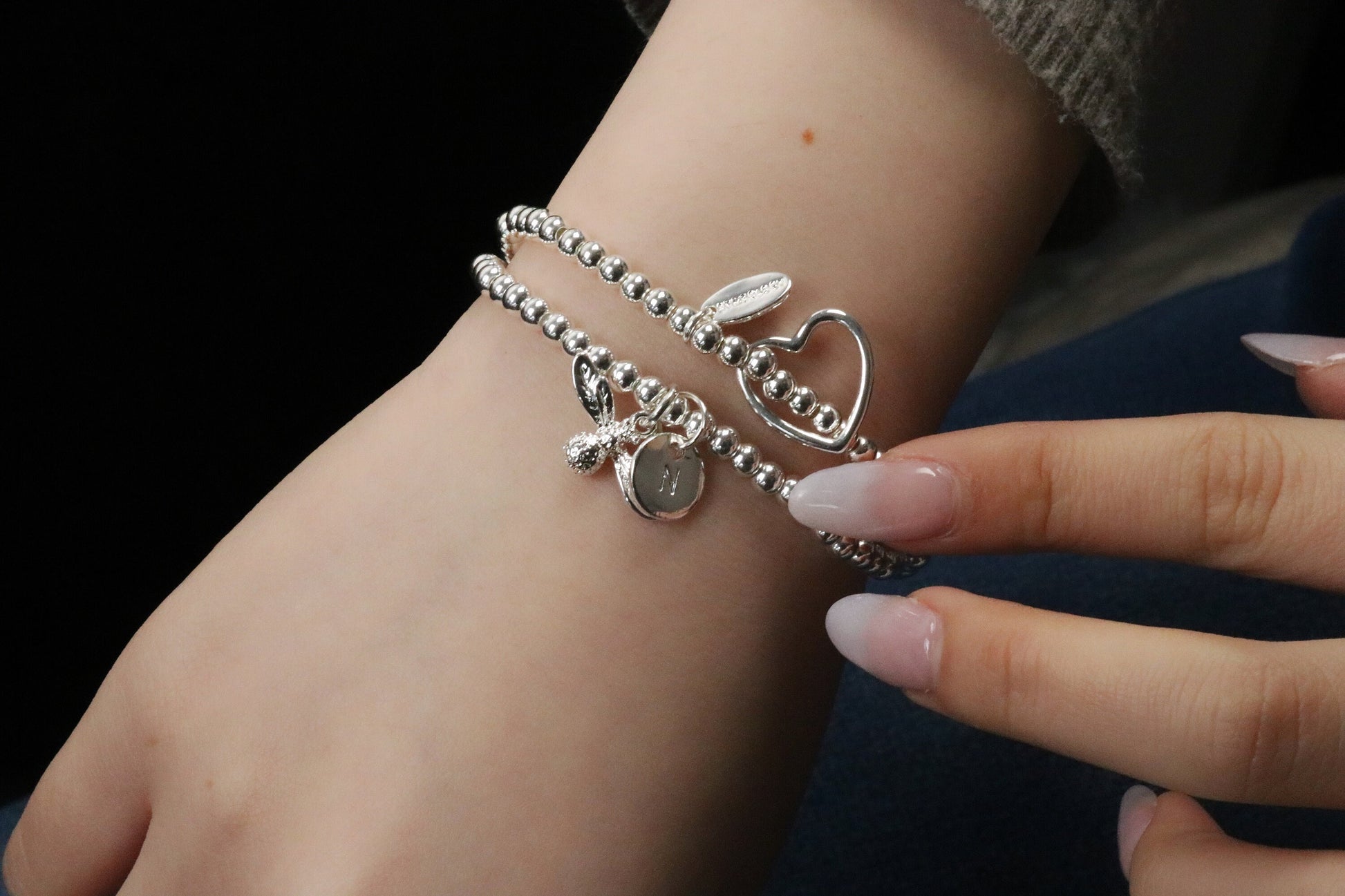 Christmas Gift for Her, Personalised Bracelet, Silver Open Love Heart Bracelet, Silver Beaded Stretch Bracelet, Birthday Gift for Mum, Sis