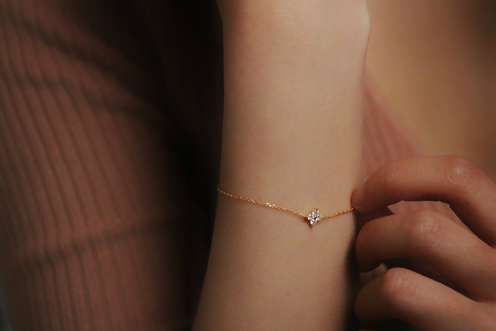 Handmade Gift for Nan, Gold Four Leaf Clover Bracelet Set, Minimalist 925 Silver Tiny Bracelet, Christmas Gift for Her, Personalised gift