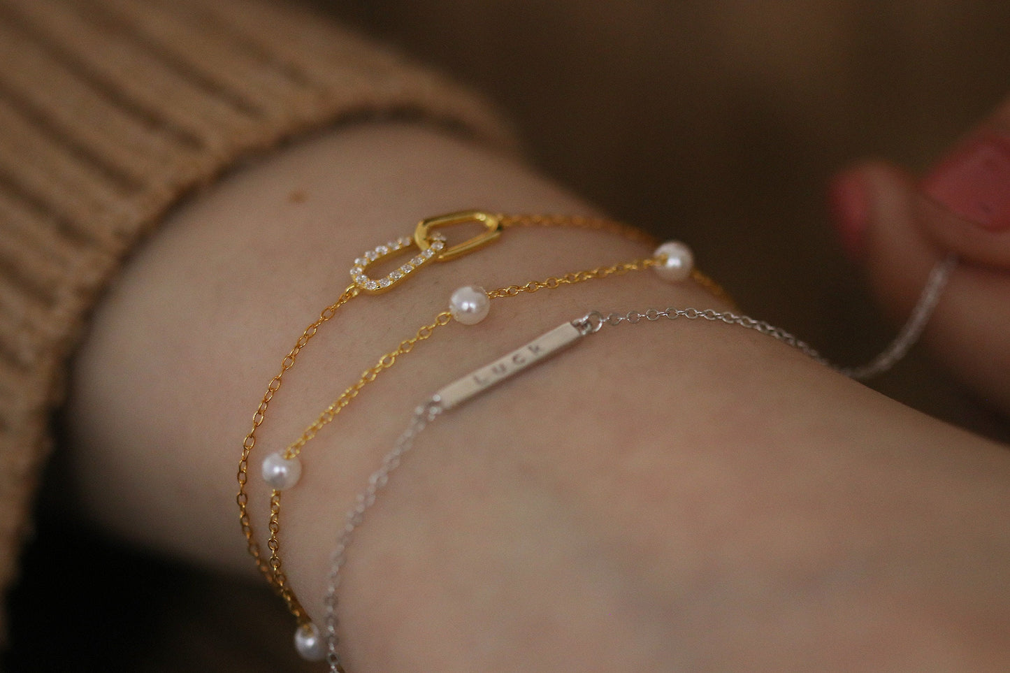 Auntie & Me Gift, Interlocking Oval Link Bracelet, Sterling Silver Sentimental Jewelry Gift for Aunts Nieces, Gold Dainty Paperclip Bracelet