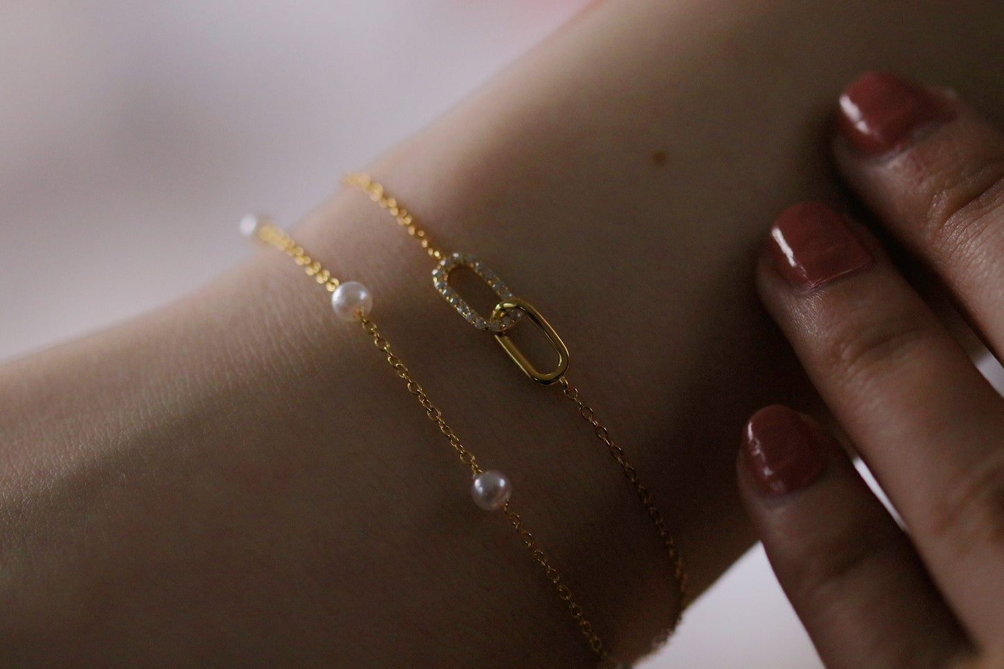 Auntie & Me Gift, Interlocking Oval Link Bracelet, Sterling Silver Sentimental Jewelry Gift for Aunts Nieces, Gold Dainty Paperclip Bracelet