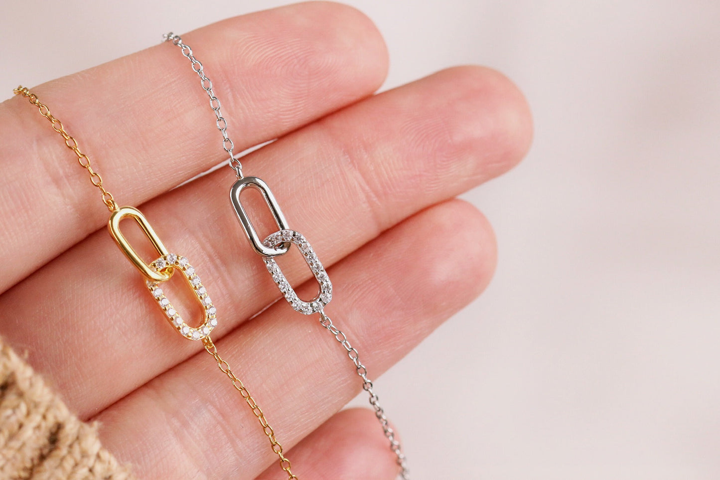 Auntie & Me Gift, Interlocking Oval Link Bracelet, Sterling Silver Sentimental Jewelry Gift for Aunts Nieces, Gold Dainty Paperclip Bracelet