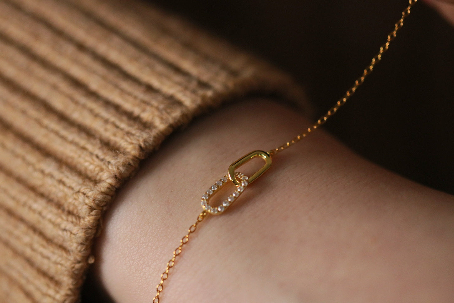 Auntie & Me Gift, Interlocking Oval Link Bracelet, Sterling Silver Sentimental Jewelry Gift for Aunts Nieces, Gold Dainty Paperclip Bracelet