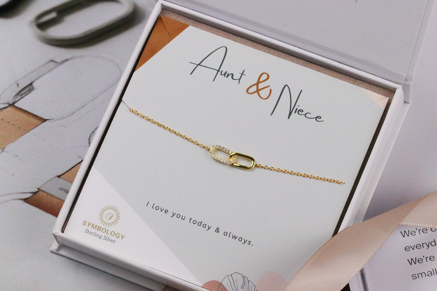 Auntie & Me Gift, Interlocking Oval Link Bracelet, Sterling Silver Sentimental Jewelry Gift for Aunts Nieces, Gold Dainty Paperclip Bracelet