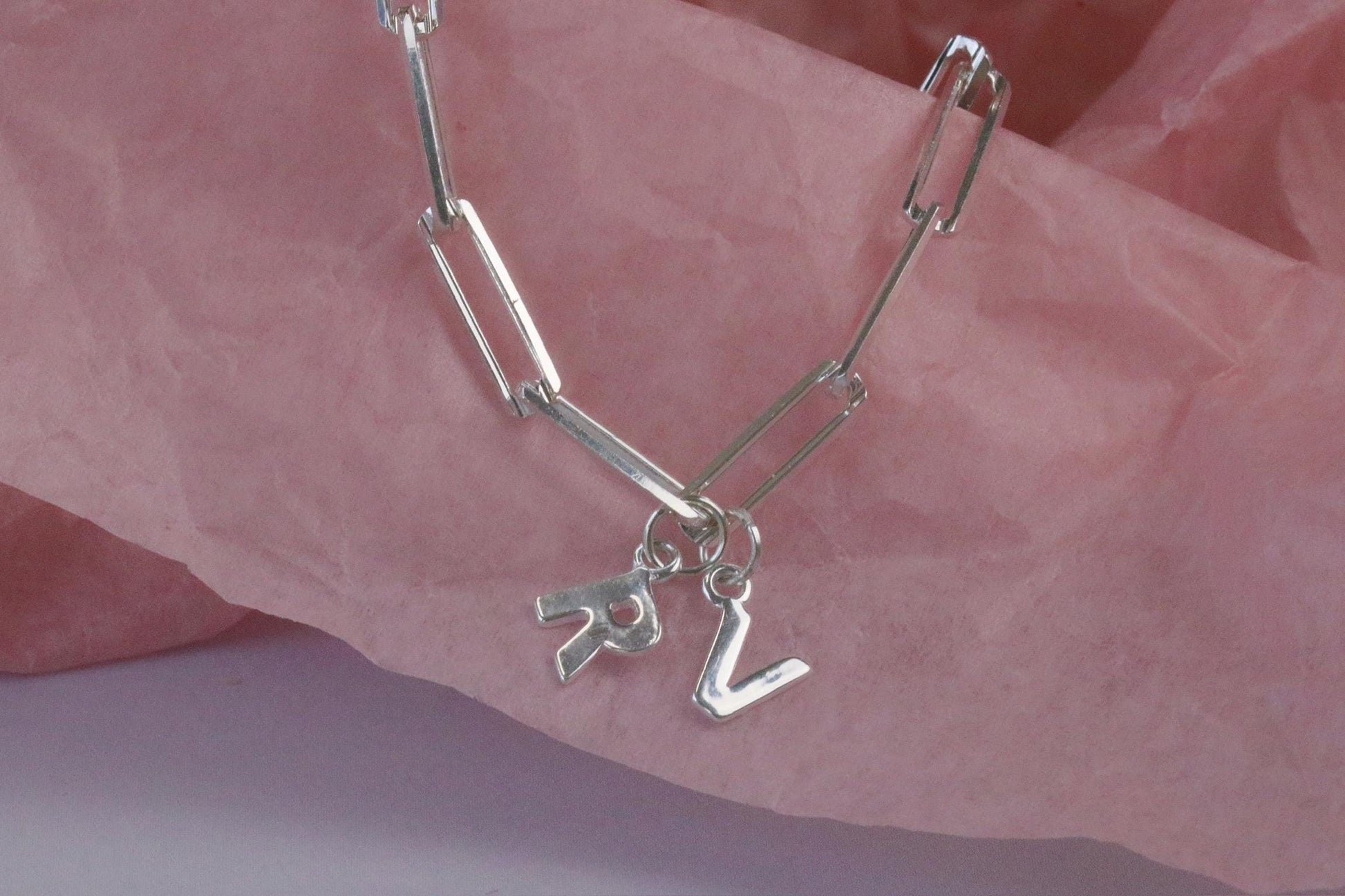 Paperclip Chain Bracelet in Sterling Silver, Dainty Paper Clip Bracelet, Link Chain Initial Bracelet, Dainty Personalised Bracelet for Women