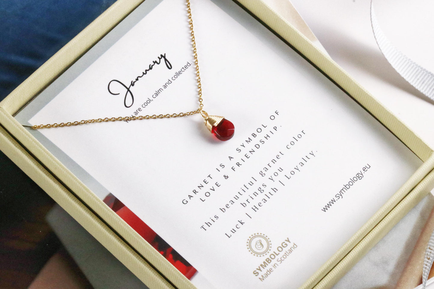 January Birthstone Necklace, Swarovski Crystal Garnet Crystal Pendant, Gold Raw Stone Charm Pendant, Birthday Gift for Her, Healing Stone