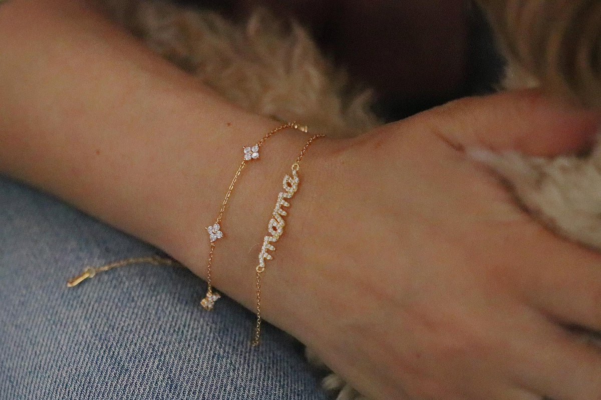Four Leaf Clover Bracelet for Women, Gold Dainty Stacking Bracelet, Unique Gifts for Her, Bracelet for Women, Birthday Gifts for 30th 40th
