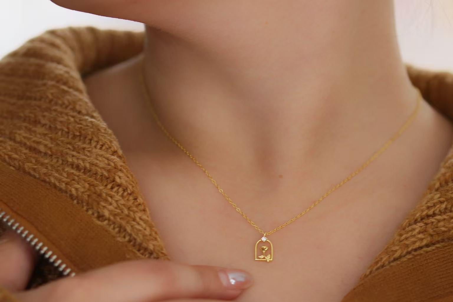 Sweet 18th Birthday Gift for Her, 925 Silver Rose Window Necklace, Eighteen Dainty Floral Pendant with Personalised Name Card