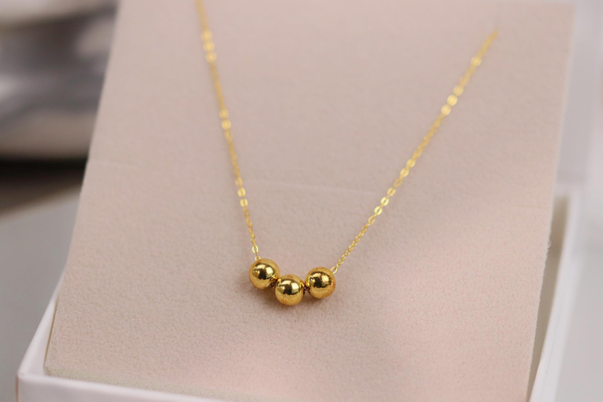 Sweet 30th Birthday Gift for Her, Sterling Silver Minimalist Three Bead Necklace, Thirty Elegant Ball Pendant with Personalised Name
