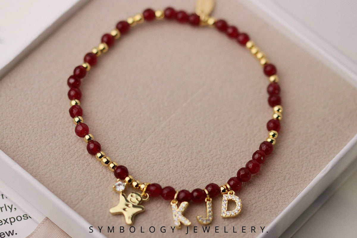 Personalised Gemstone Initial Bracelet – Red Agate & Indian Agate Beaded Bangle with Gold Filled CZ Alphabet Charm, Gingerbread Man