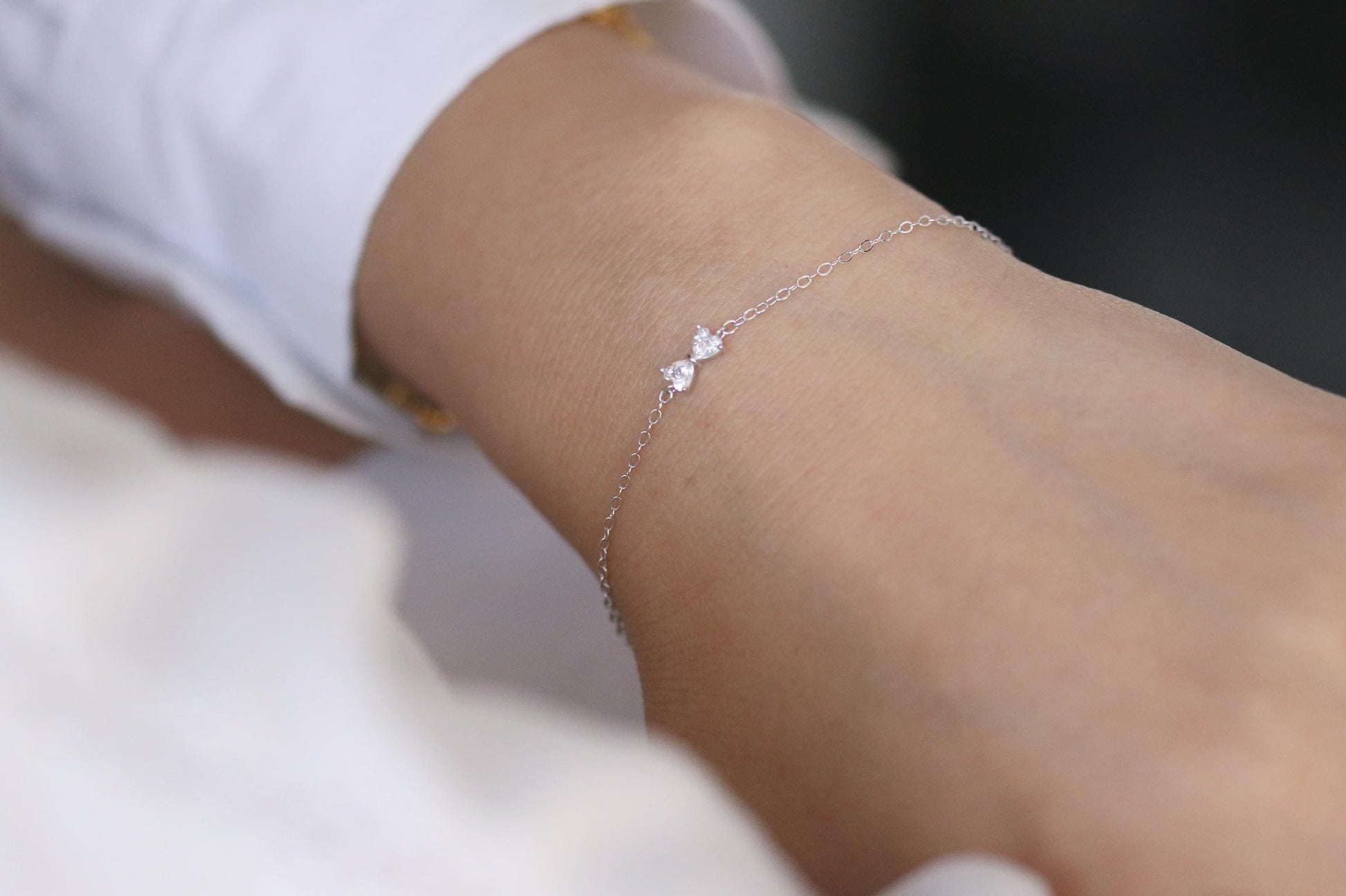 Sterling Silver Little Bow Bracelet – Dainty CZ Bowknot Chain Bangle Minimalist Jewellery, Christmas Gift