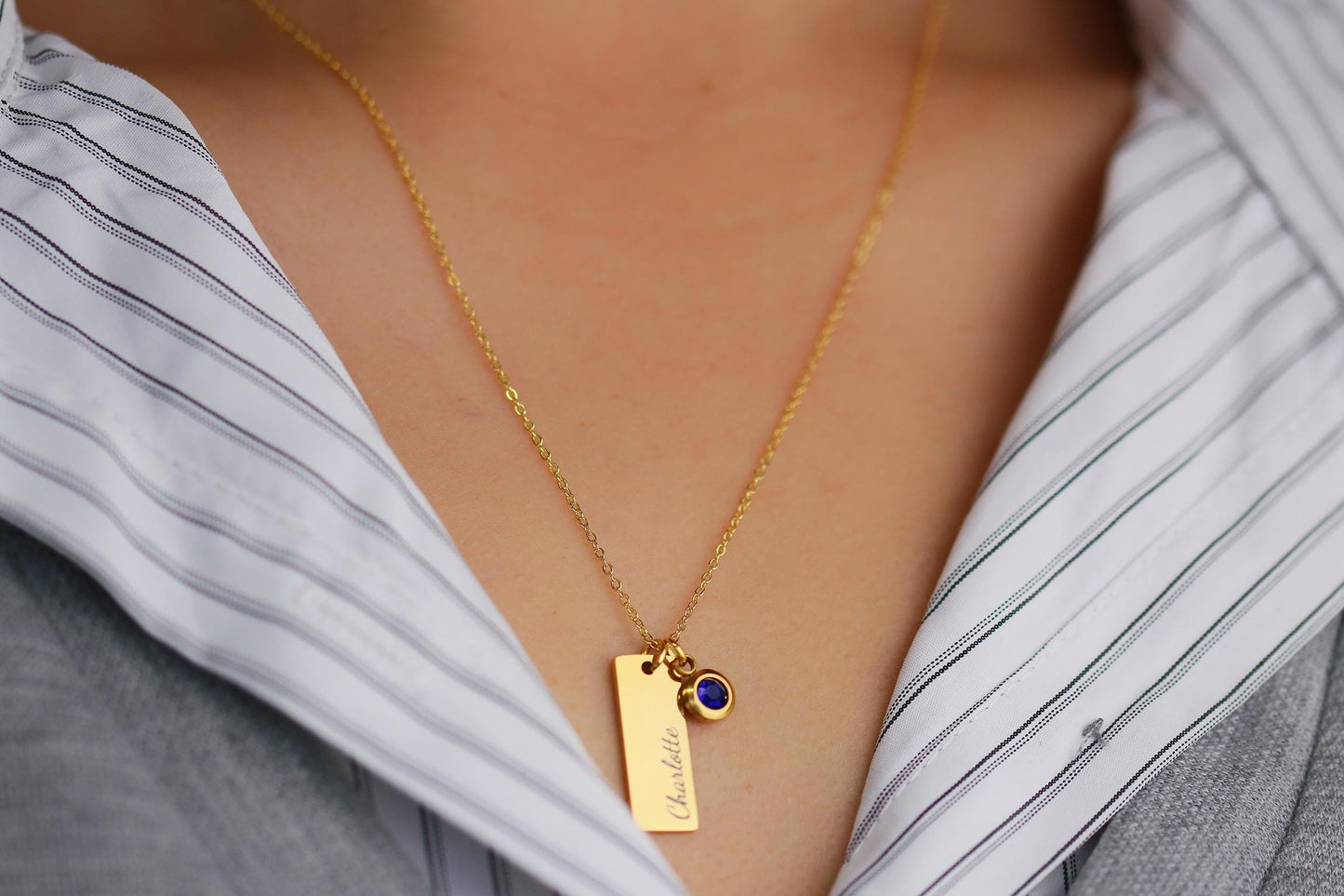 Gold Name Bar Necklace with Birthstone – Personalised Engraved NamePendant, Custom Date Jewellery Gift for Her, Birthday or Christmas Gift