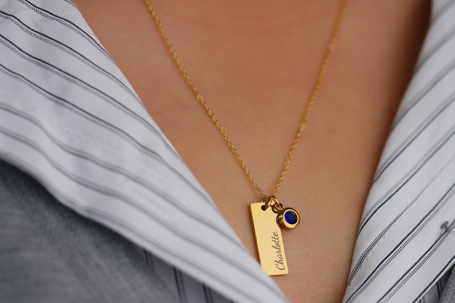 Gold Name Bar Necklace with Birthstone – Personalised Engraved NamePendant, Custom Date Jewellery Gift for Her, Birthday or Christmas Gift