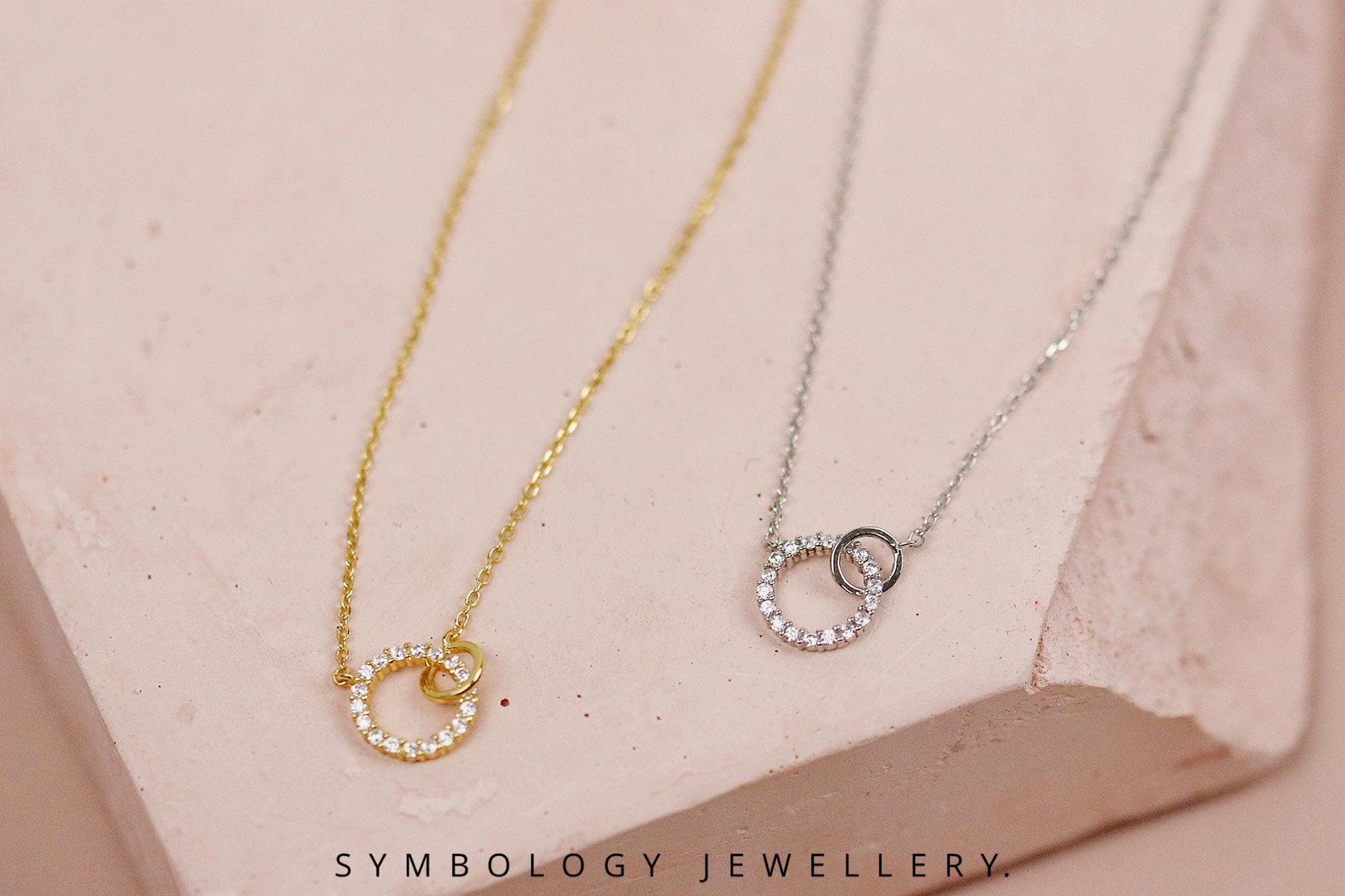 18th Birthday Gift,Elegant Interlocking Circle Necklace, Double Ring Pendant with Personalised Name Card