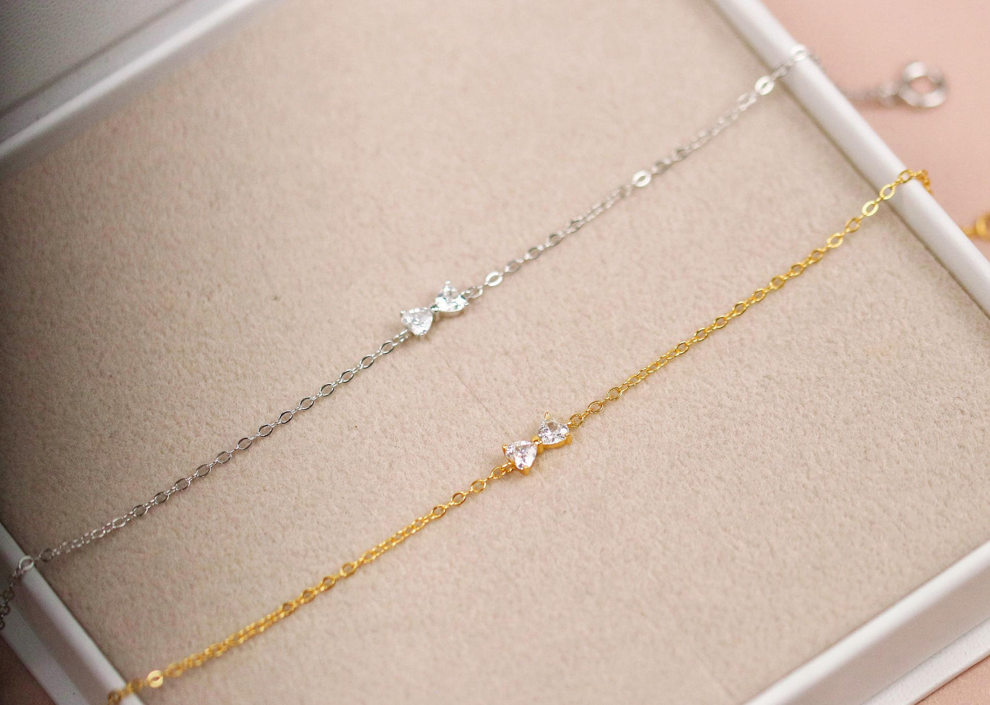 Sterling Silver Little Bow Bracelet – Dainty CZ Bowknot Chain Bangle Minimalist Jewellery, Christmas Gift