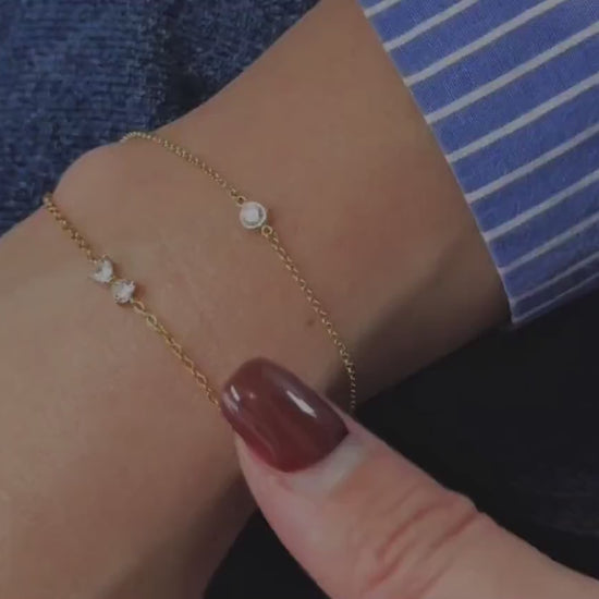 Sterling Silver Little Bow Bracelet – Dainty CZ Bowknot Chain Bangle Minimalist Jewellery, Christmas Gift