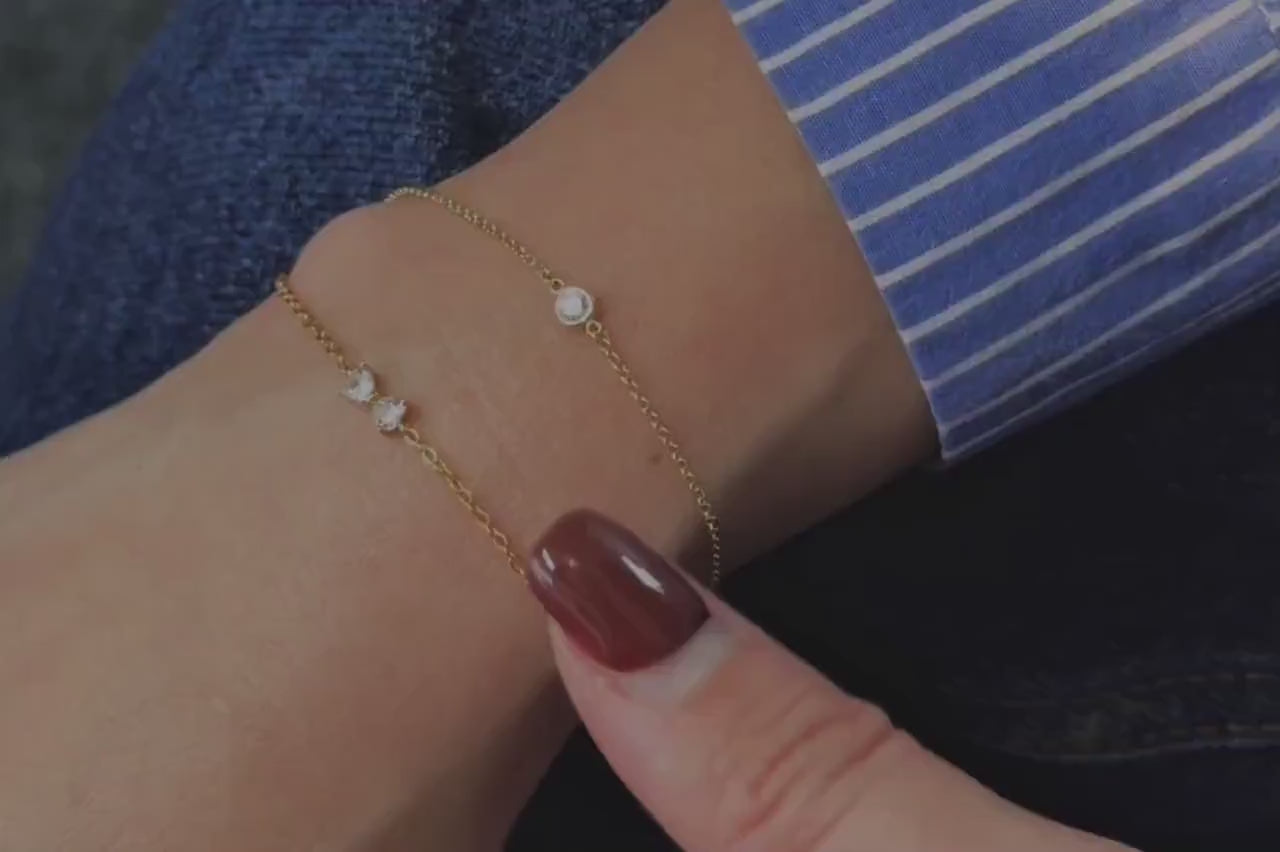 Sterling Silver Little Bow Bracelet – Dainty CZ Bowknot Chain Bangle Minimalist Jewellery, Christmas Gift