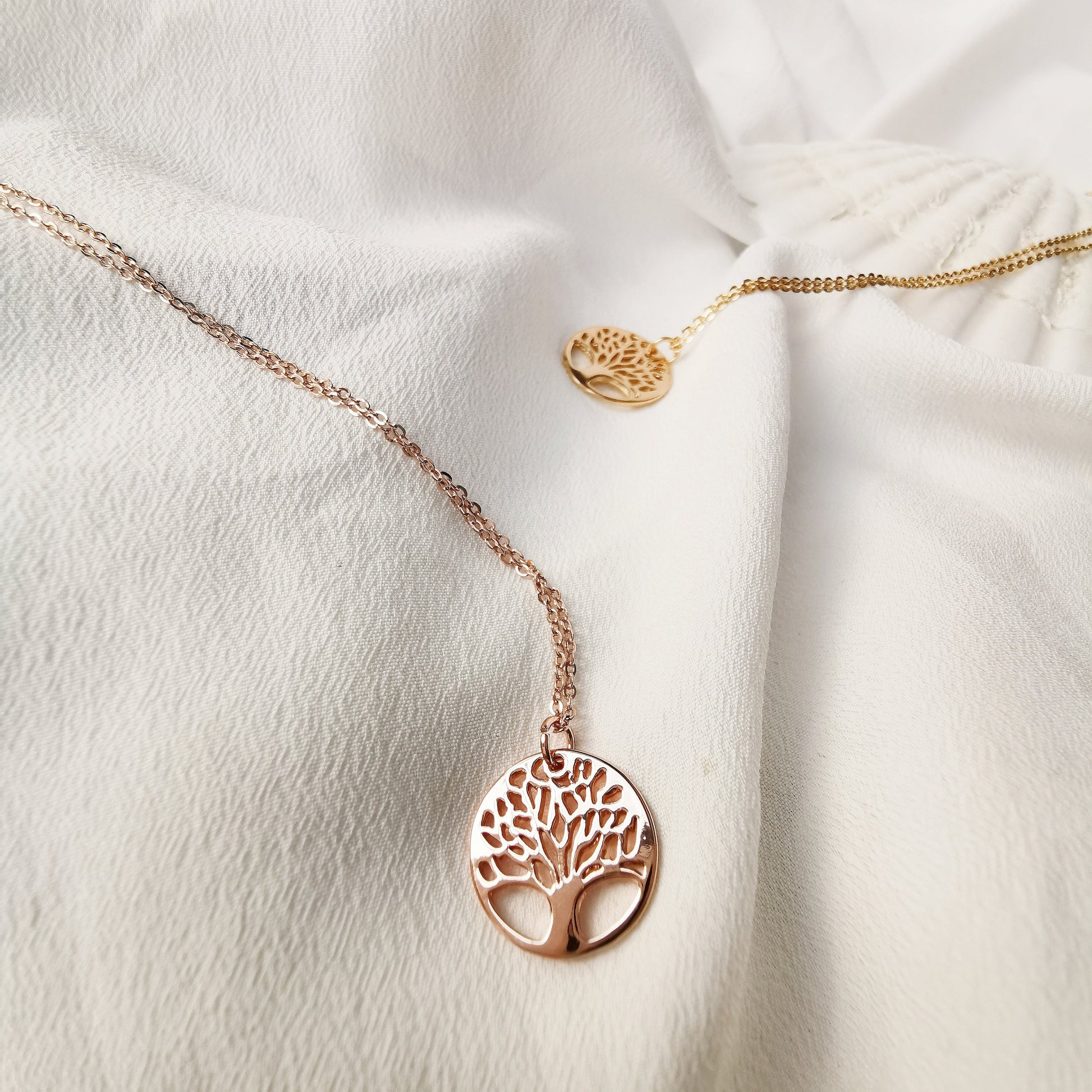 Mum Gift Necklace of SYMBOLOGY / Marvelous Mum Life of TreeNecklace Silver / 18K Rose Gold / Gold Necklace with Gift Box / Gift for Mum