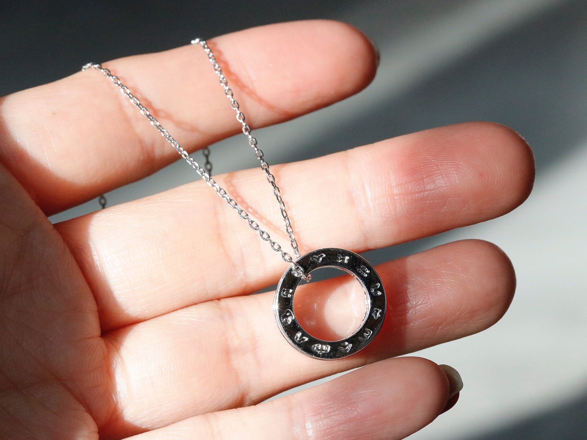 Gold Pave CZ Circle Necklace / Crystal Mum Necklace, Silver Minimalist Circle / Rose Gold Charm Necklace / Gift for Mum / Mothers Day Gift
