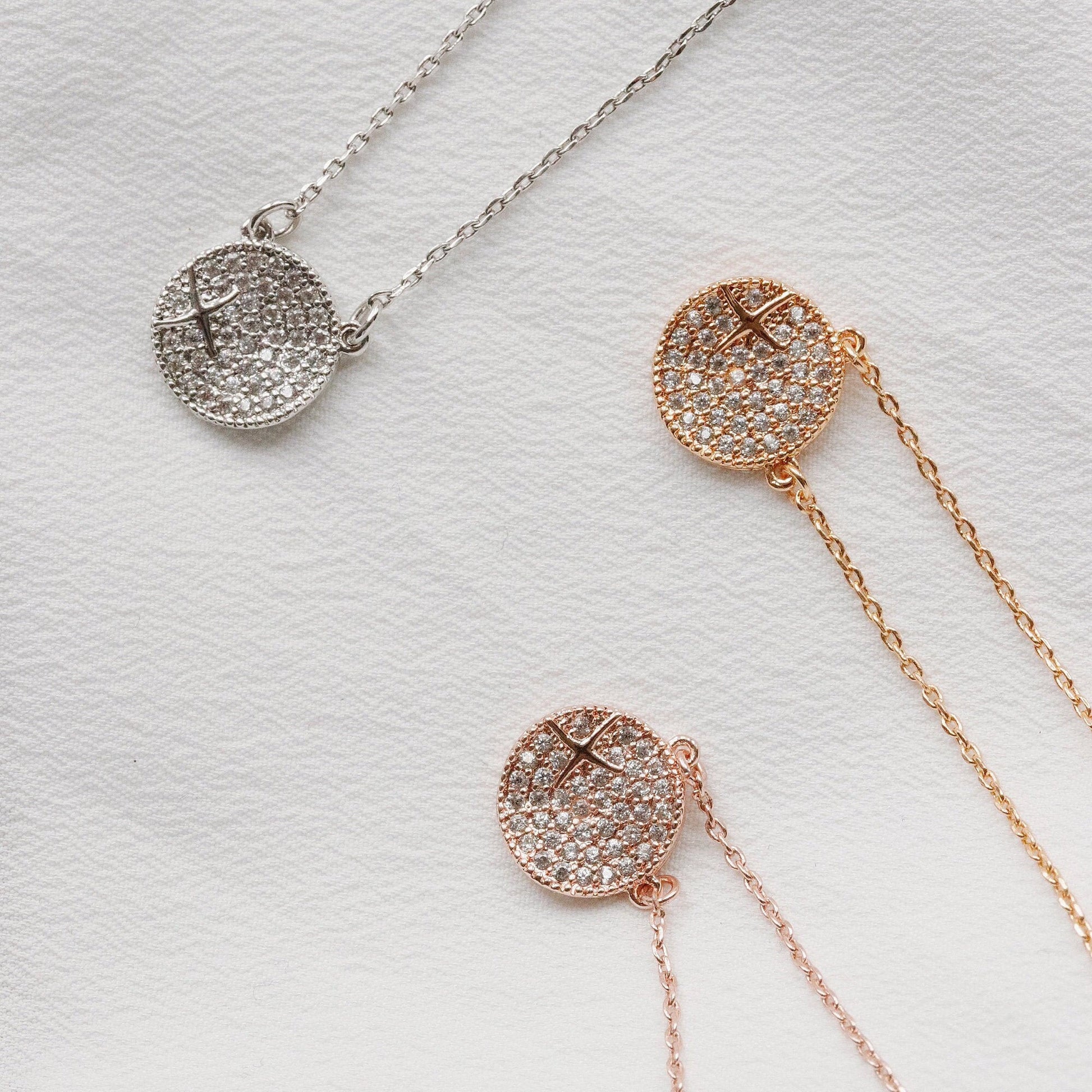 Teacher Gift, Handcraft CZ Pave Circle Disc Starburst Necklace/Teacher Dainty Star Disc Charm Necklace / Gift For Teacher /Best Teacher Gift