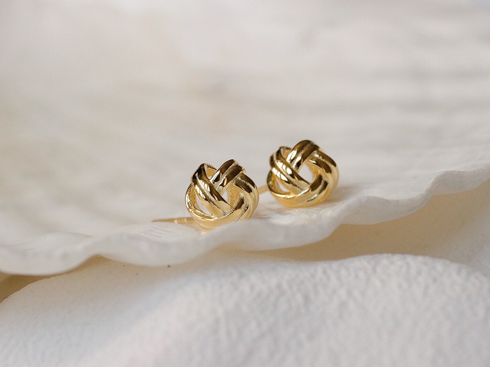 Love Knot Earrings in Sterling Silver / Knotted Bridesmaid Dainty Studs in Silver & Gold / Wedding Gift for Bridal Party / Best Friends Gift