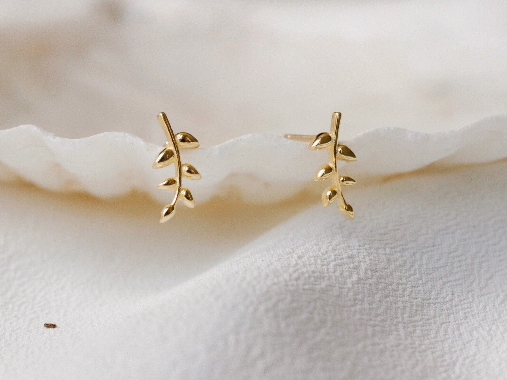 Sterling Silver Friendship Leaf Earrings /Gold Oliver Leaf Shaped Minimalist Earrings, Silver Piercing Suds for Second Hole, Gift for Her