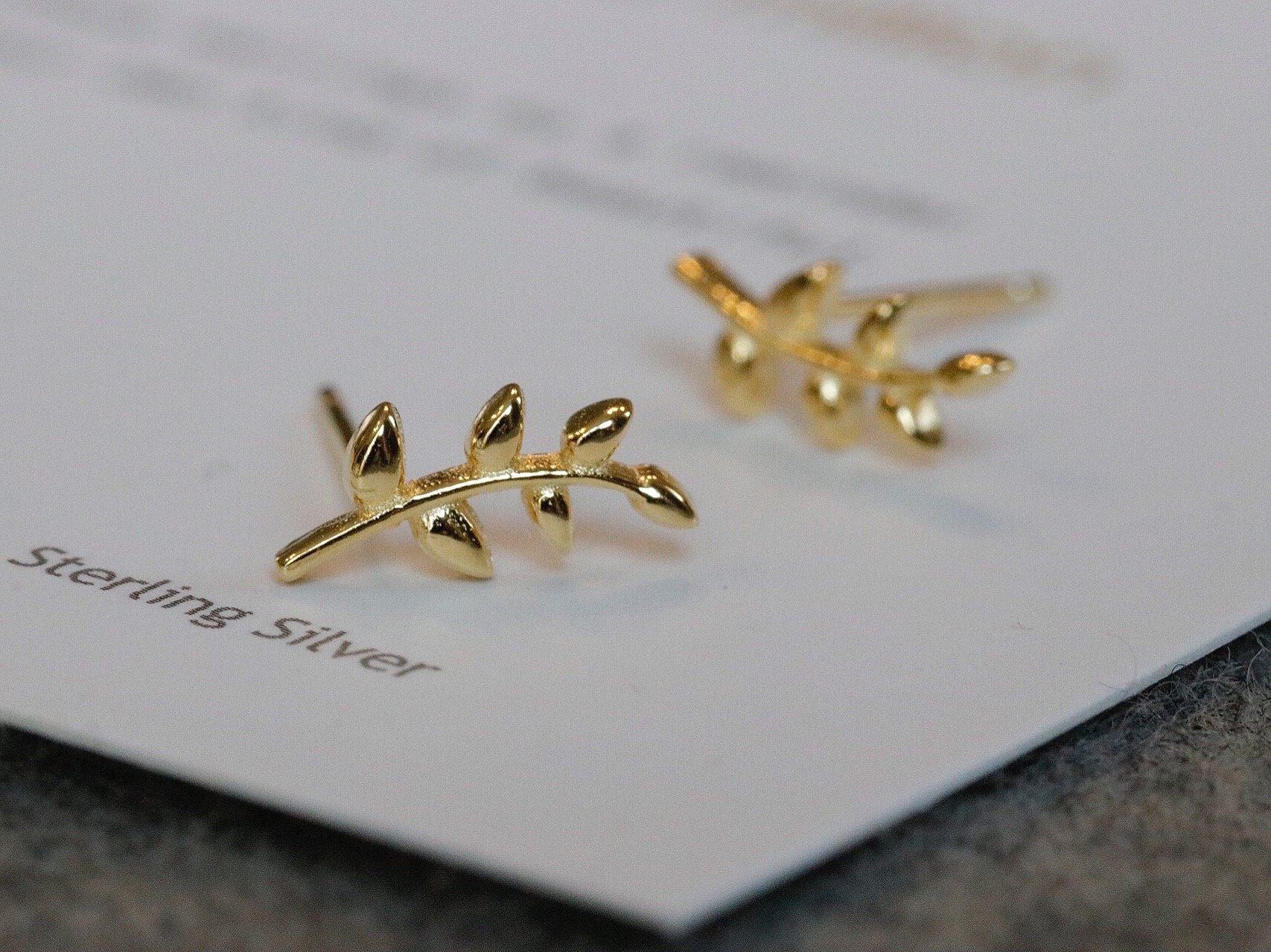 Sterling Silver Friendship Leaf Earrings /Gold Oliver Leaf Shaped Minimalist Earrings, Silver Piercing Suds for Second Hole, Gift for Her