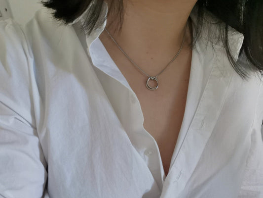 925 Silver Sister Necklace, Sterling Silver Stacked Circle Necklace /Silver Circle Necklace Gift For Big Sis / Soul Sister / Wedding Gift
