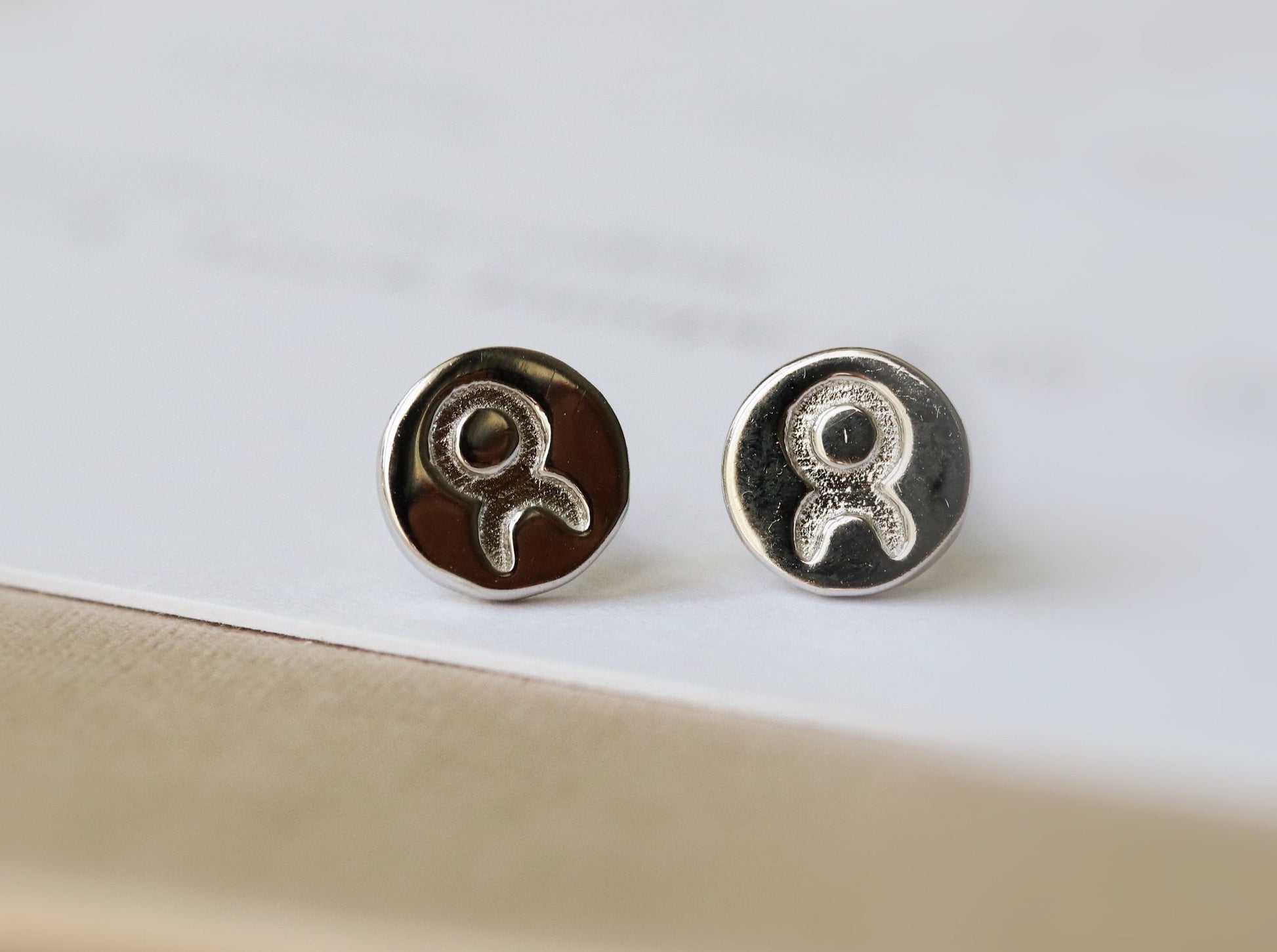 925 Silver Dainty Circle Disc Earrings, Sterling Silver Studs, Star Sign Capricorn Earrings, Astrology Earrings, Christmas gift for Her