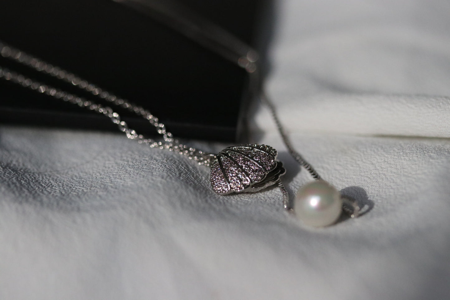 Mother Daughter Shell and Pearls Necklace Set, Wedding Necklace for Mum and Bride, Present for Mum/Sister/Friends/Bridesmaid/Wedding Gift