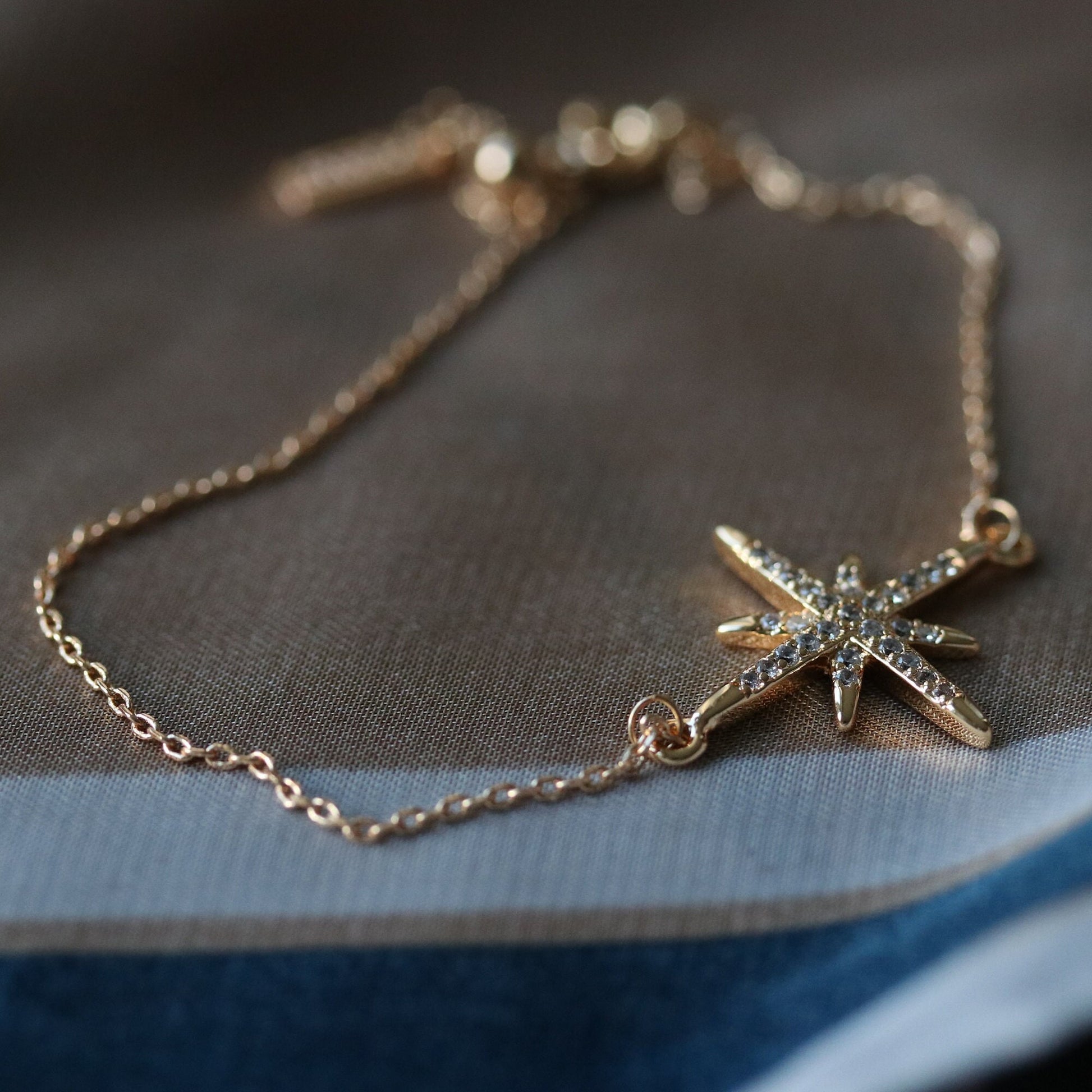 Mother Daughter Celestial Star Bracelet Set, Personalised CZ Pave Pole Starburst Bracelet for Mum/Sister/Friend/Bridesmaid, Gift for Her