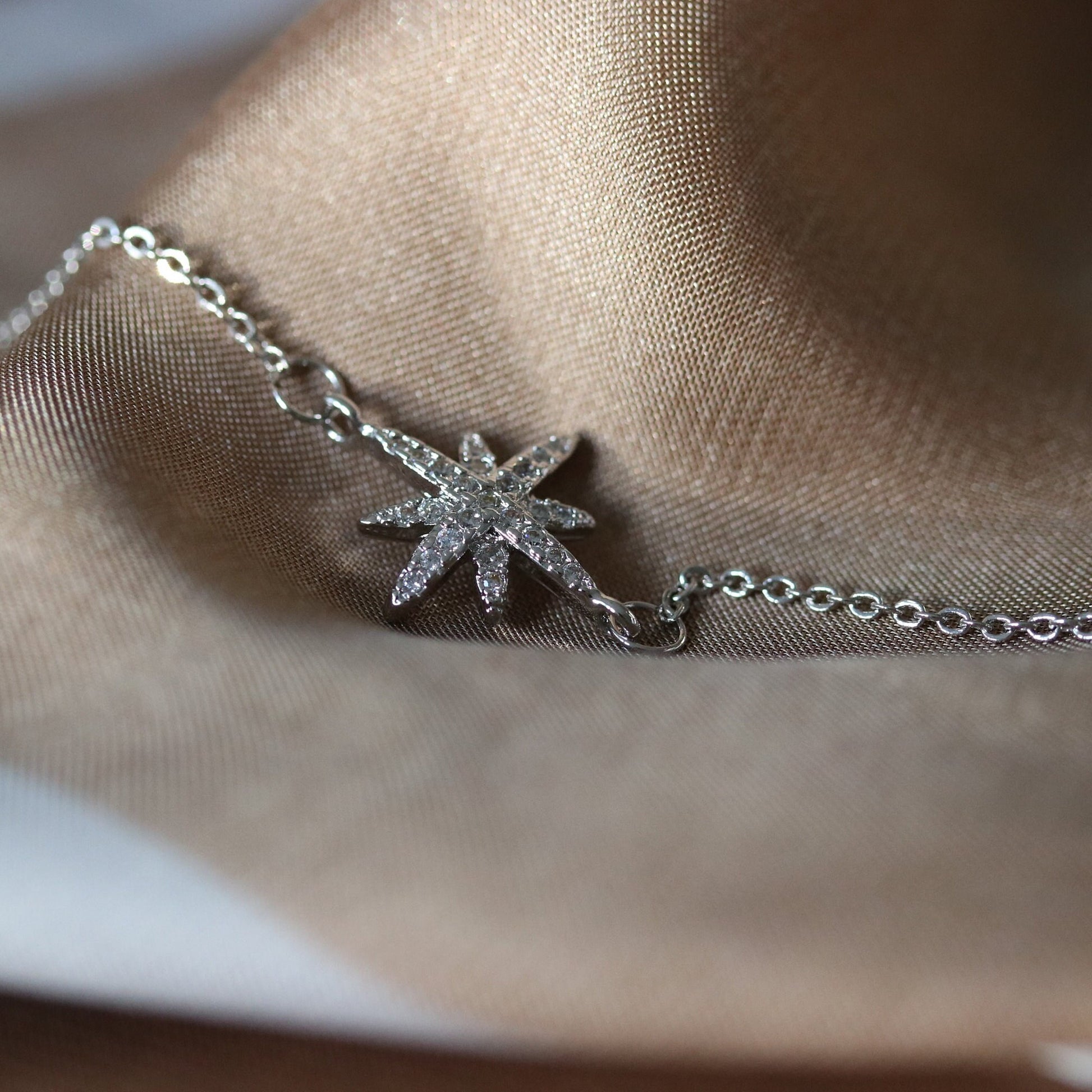 Mother Daughter Celestial Star Bracelet Set, Personalised CZ Pave Pole Starburst Bracelet for Mum/Sister/Friend/Bridesmaid, Gift for Her