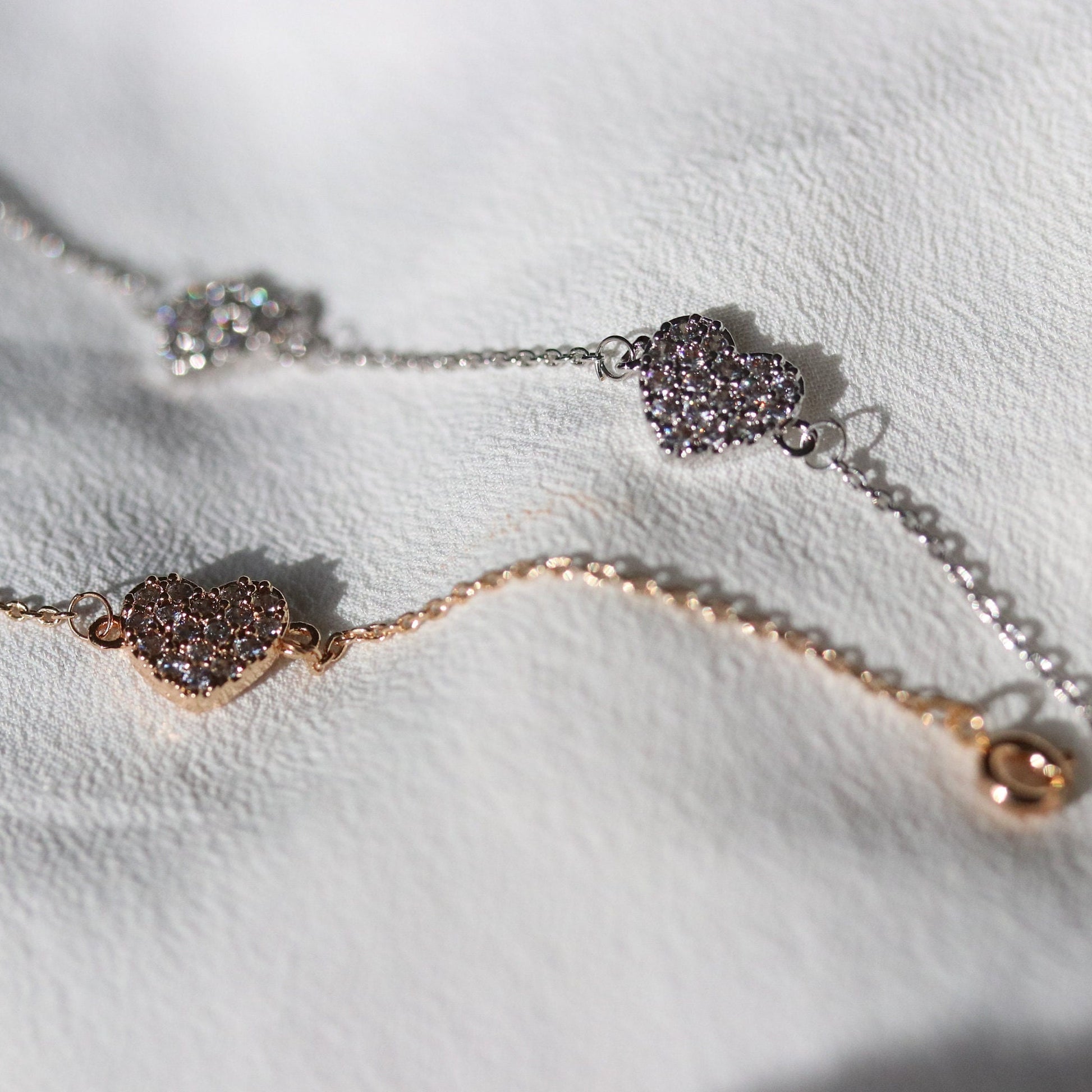 Mother Daughter Triple Heart Bracelet Set, Personalised CZ Pave Love Heart Bracelet for Mum/Sister/Friend/Bridesmaid/Graduation Gift for Her