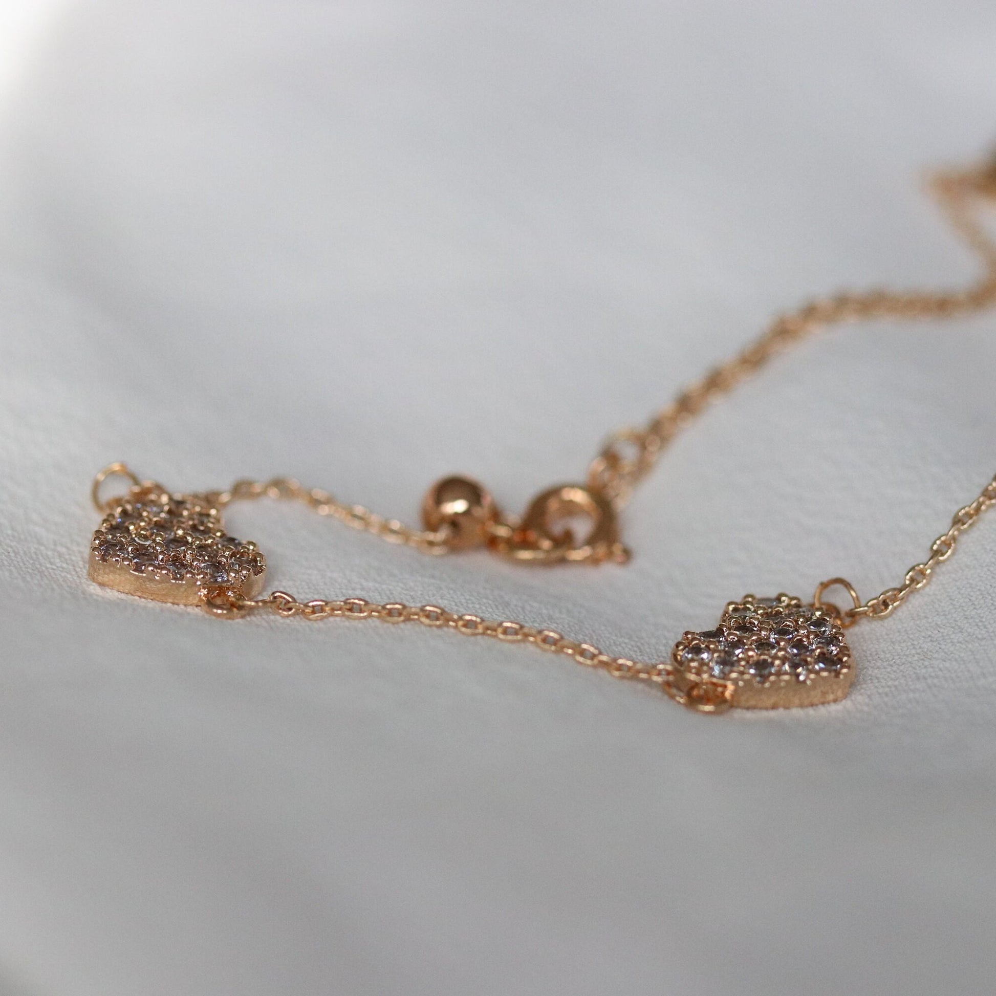 Mother Daughter Triple Heart Bracelet Set, Personalised CZ Pave Love Heart Bracelet for Mum/Sister/Friend/Bridesmaid/Graduation Gift for Her