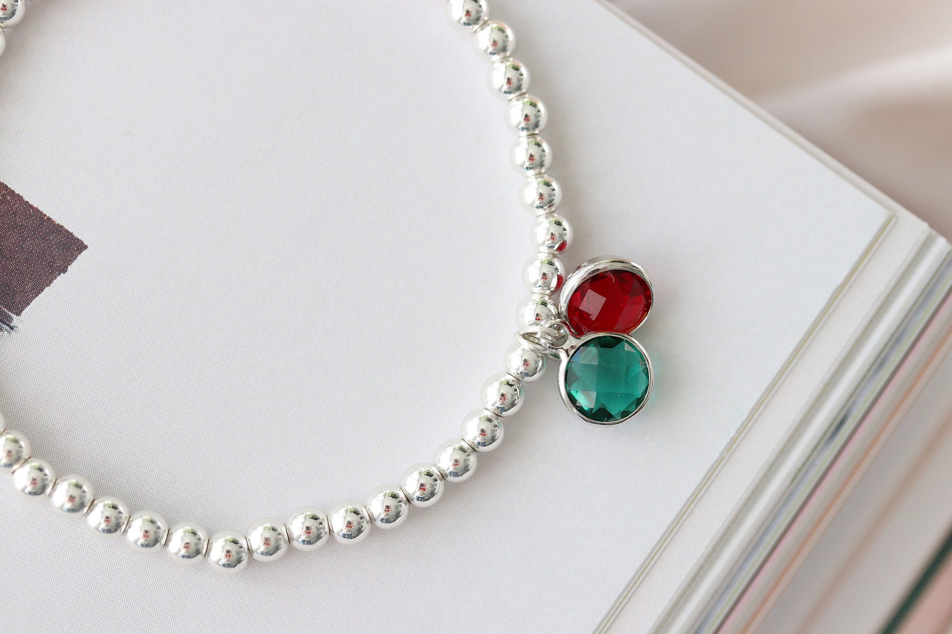 Personalised Silver Initial Family Bracelet, Silver Beaded Elastic Granny Bracelet, Gift for Mum, Birthday Gift for Her, Minimalist Bracelet