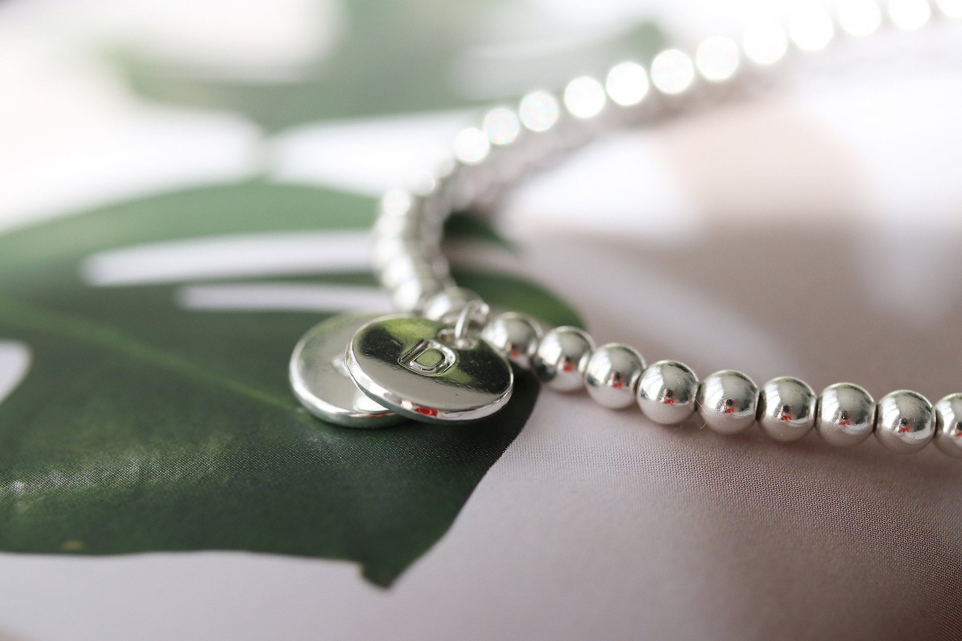 Personalised Silver Initial Family Bracelet, Silver Beaded Elastic Granny Bracelet, Gift for Mum, Birthday Gift for Her, Minimalist Bracelet