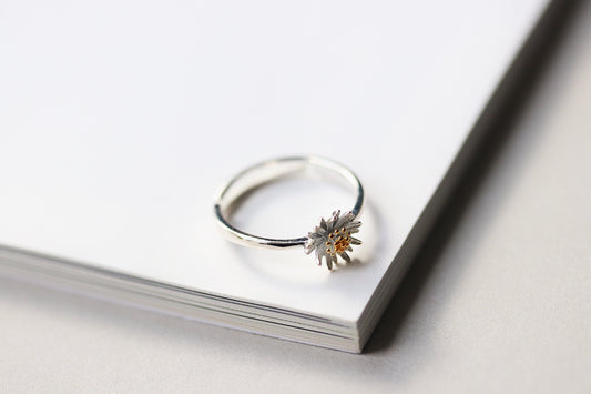 Sterling Silver Daisy Ring, Dainty Stacking Flower Ring, Silver and Gold Daisy Blossom Ring, Adjustable Minimalist Open Ring, Gift for Her