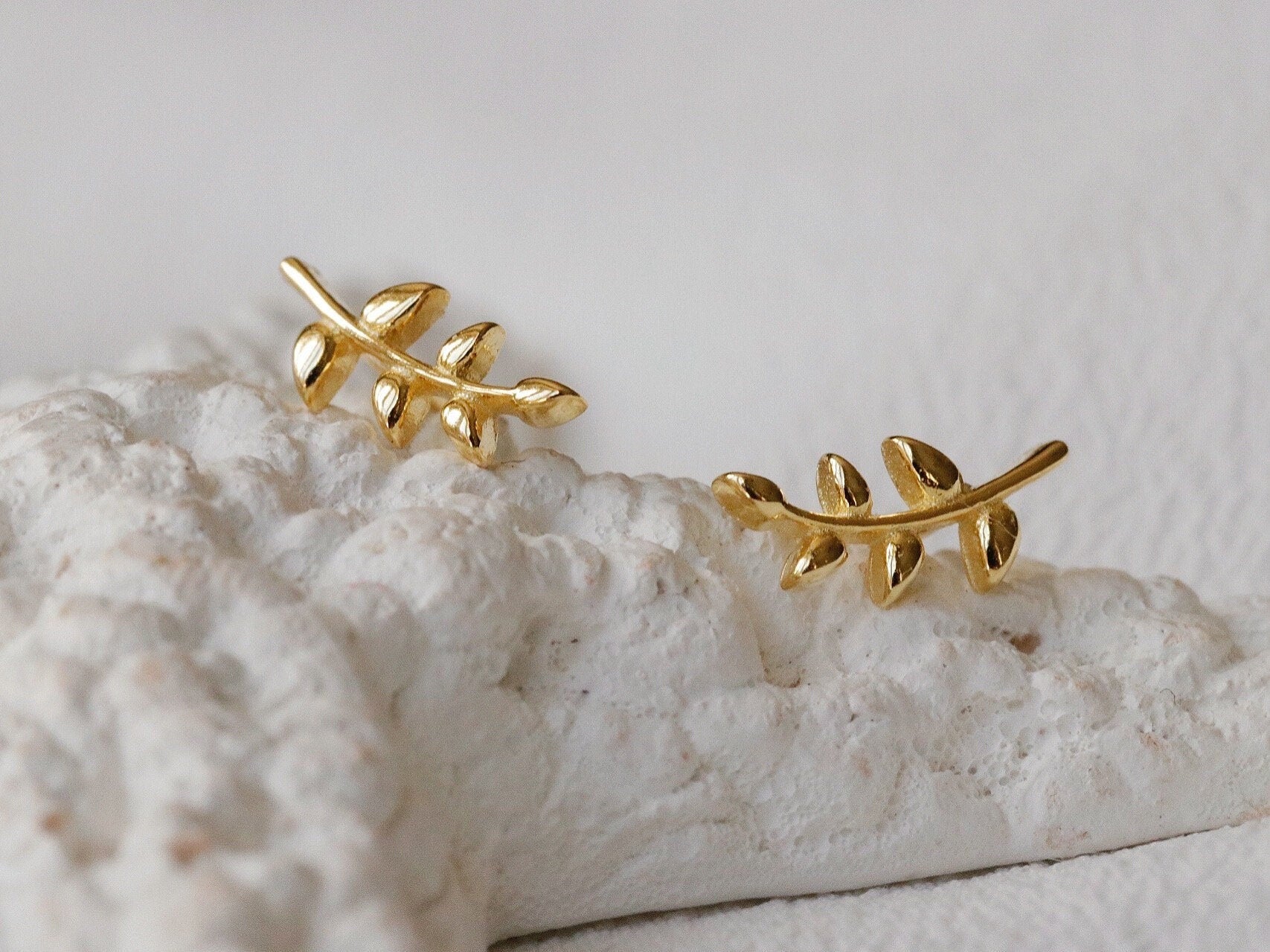 Sterling Silver Friendship Leaf Earrings /Gold Oliver Leaf Shaped Minimalist Earrings, Silver Piercing Suds for Second Hole, Gift for Her