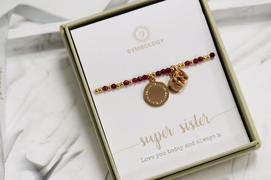 Personalised Sister Initial Bracelet, Gold Beaded Alphabet Disc Charm Bracelet, Gold Elaastic Natural Beads Bracelet, Bestie Birthday Gifts