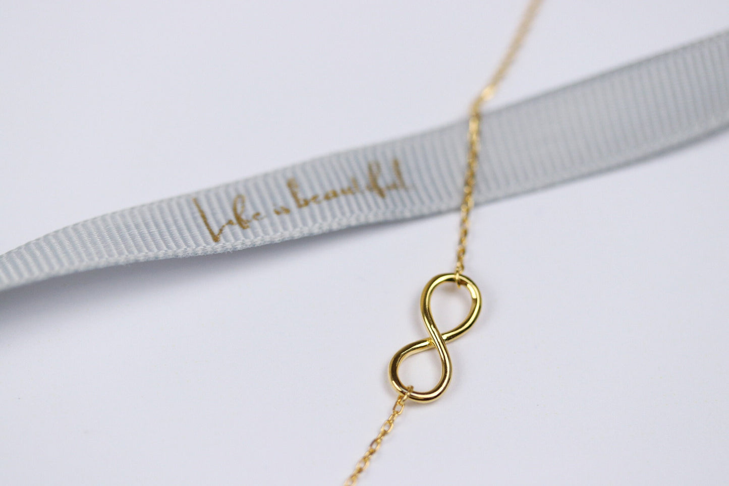 Flower Girl Gift / Wedding Thank You Gift / Infinity Necklace / Gold Dainty Necklace Jewelry Gift for Flower Girl, Keepsake Flower Girl Gift