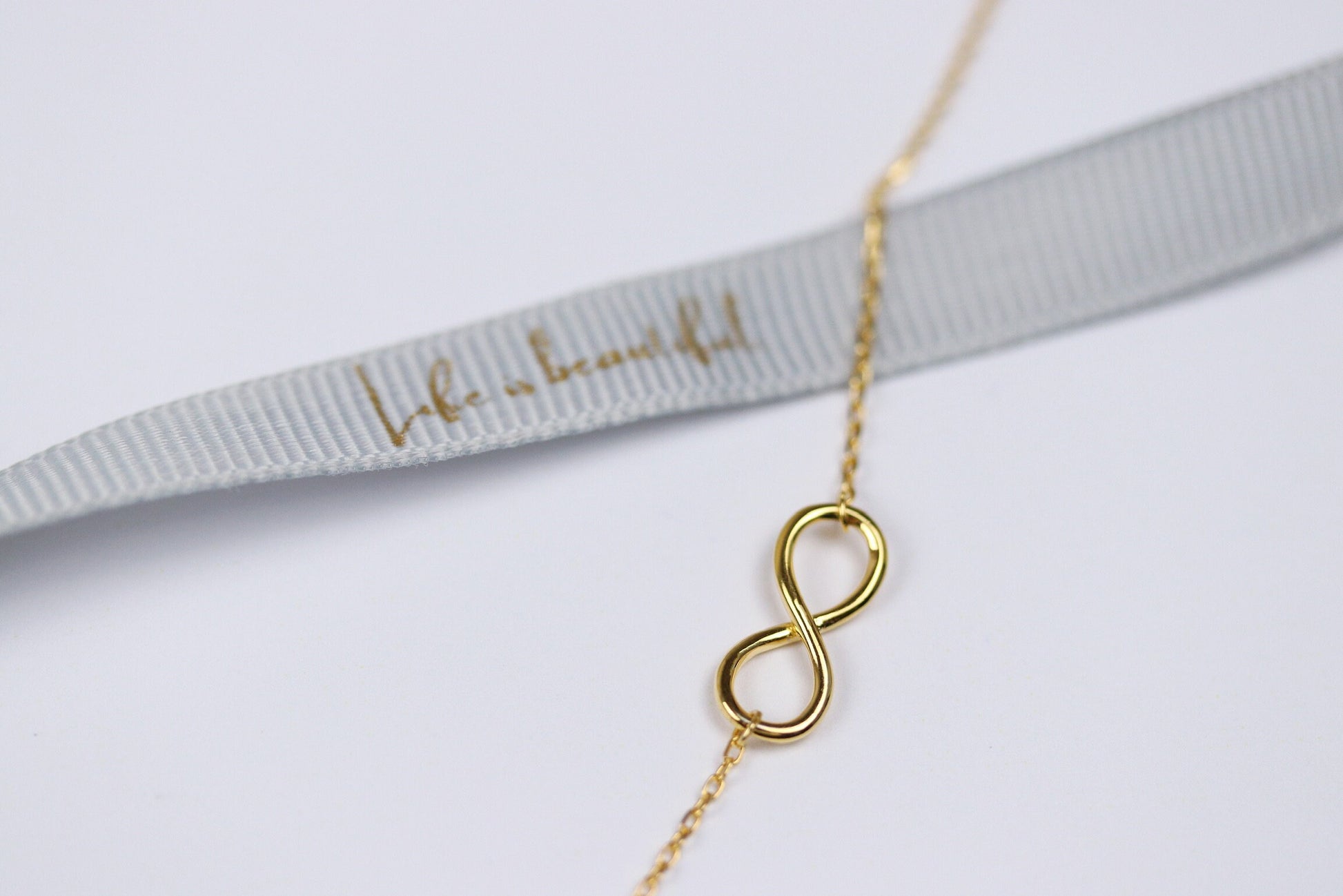 Flower Girl Gift / Wedding Thank You Gift / Infinity Necklace / Gold Dainty Necklace Jewelry Gift for Flower Girl, Keepsake Flower Girl Gift